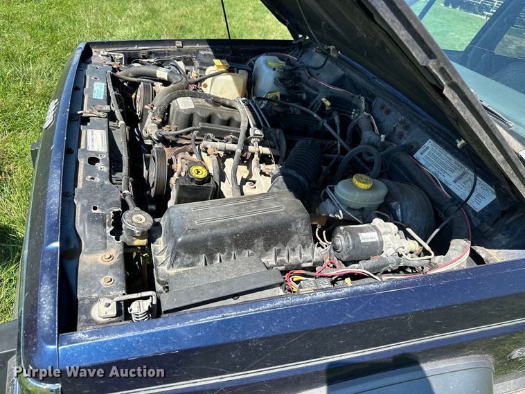 image for item ML9191 1996 Jeep Cherokee  SUV