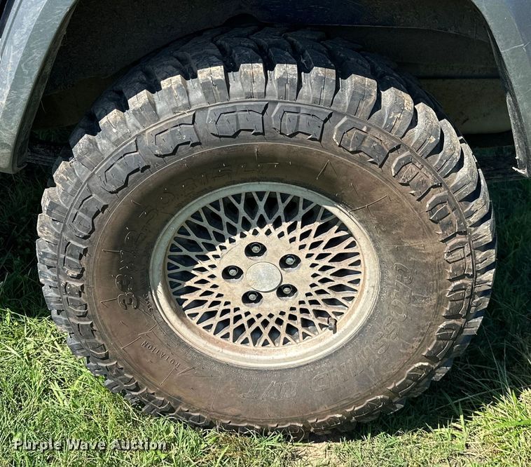 image for item ML9191 1996 Jeep Cherokee  SUV