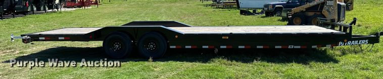 image for item ML9194 2022 PJ B8282  equipment trailer