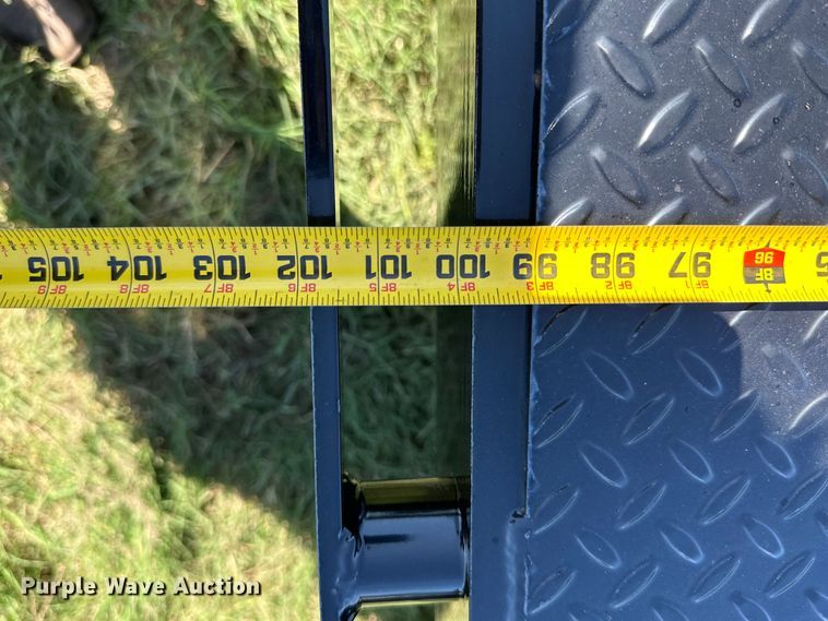 image for item ML9194 2022 PJ B8282  equipment trailer