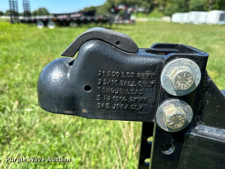 image for item ML9194 2022 PJ B8282  equipment trailer