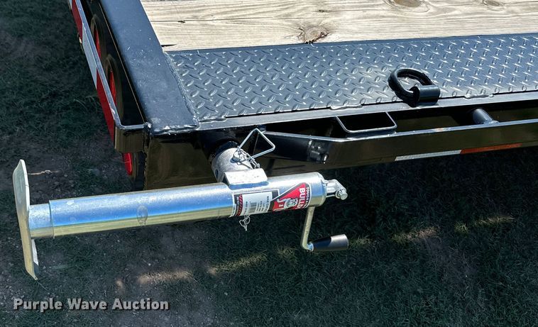 image for item ML9194 2022 PJ B8282  equipment trailer