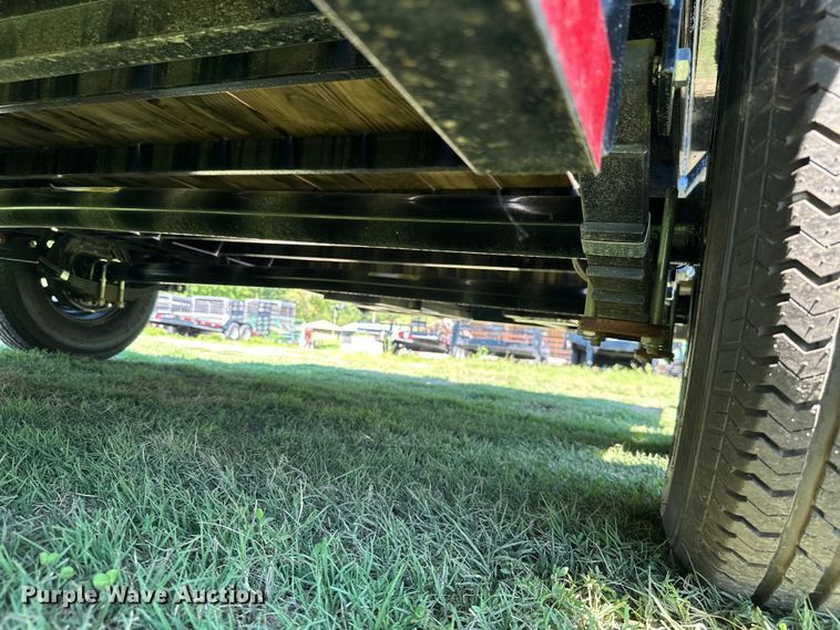 image for item ML9194 2022 PJ B8282  equipment trailer