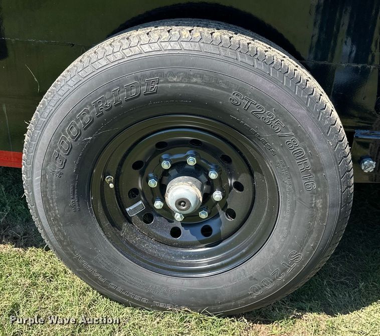 image for item ML9194 2022 PJ B8282  equipment trailer