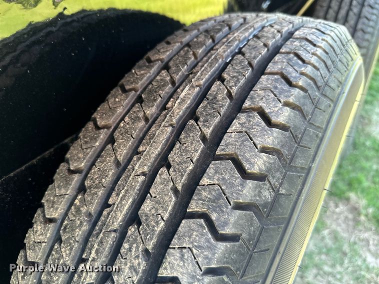 image for item ML9194 2022 PJ B8282  equipment trailer