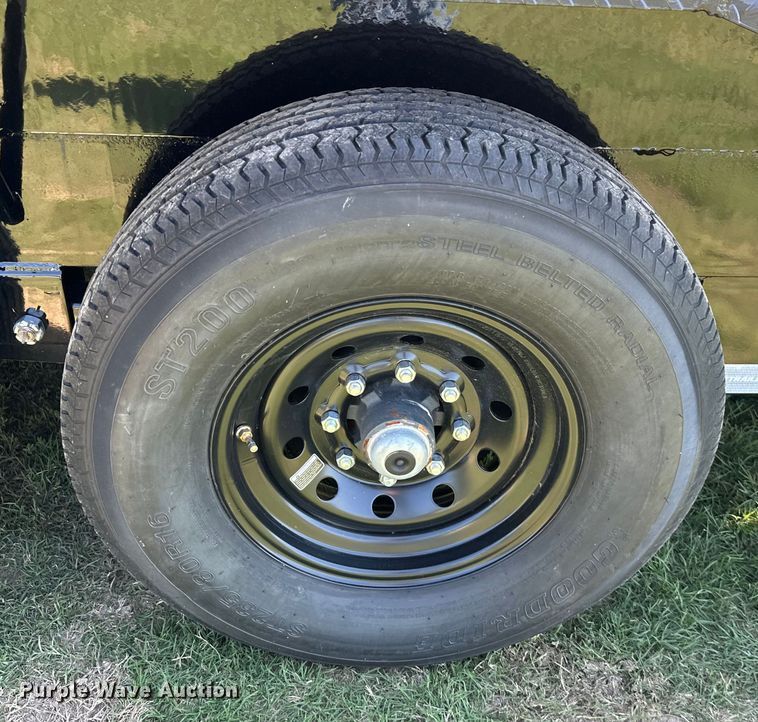 image for item ML9194 2022 PJ B8282  equipment trailer