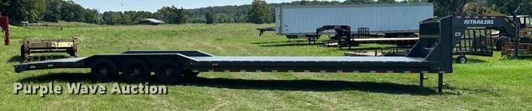 image for item ML9199 2023 PJ Trailers B8403  equipment trailer
