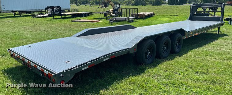 image for item ML9199 2023 PJ Trailers B8403  equipment trailer