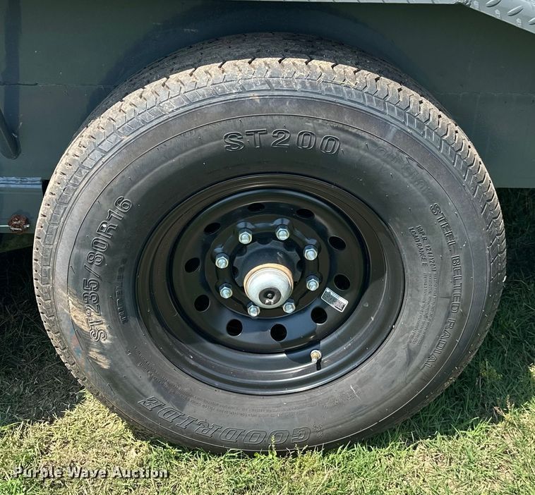 image for item ML9199 2023 PJ Trailers B8403  equipment trailer