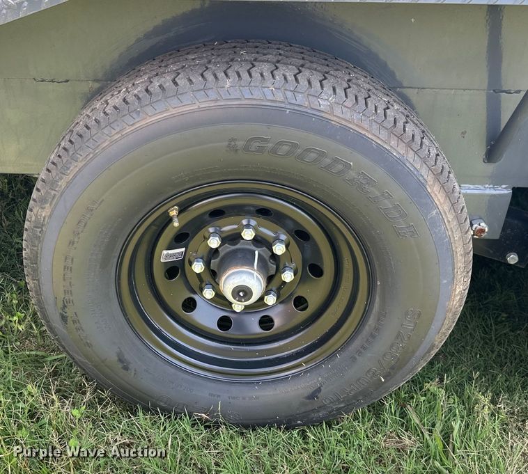 image for item ML9199 2023 PJ Trailers B8403  equipment trailer