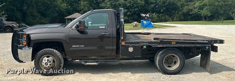 image for item ML9213 2018 Chevrolet Silverado 3500HD  bale bed pickup truck