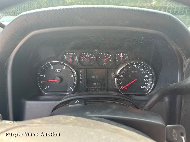 image for item ML9213 2018 Chevrolet Silverado 3500HD  bale bed pickup truck