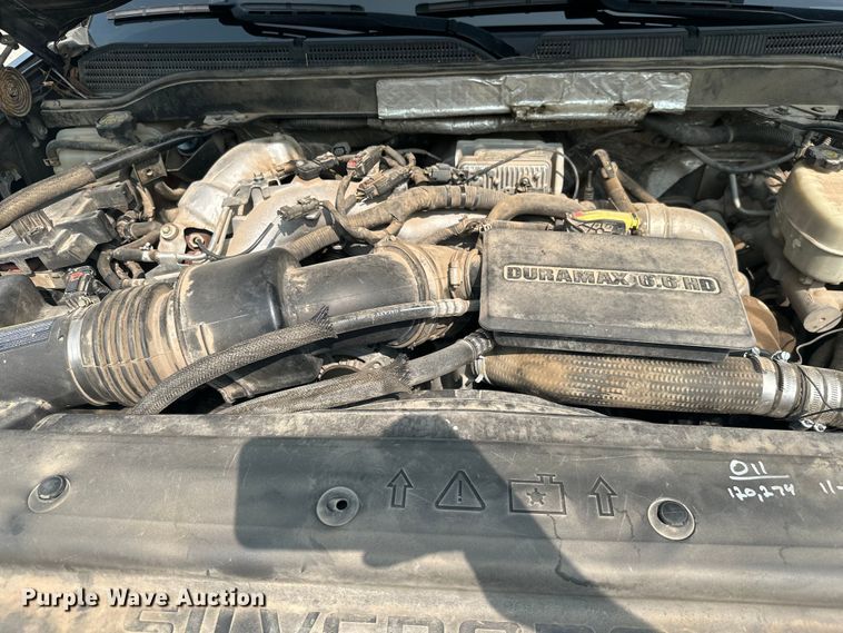 image for item ML9213 2018 Chevrolet Silverado 3500HD  bale bed pickup truck