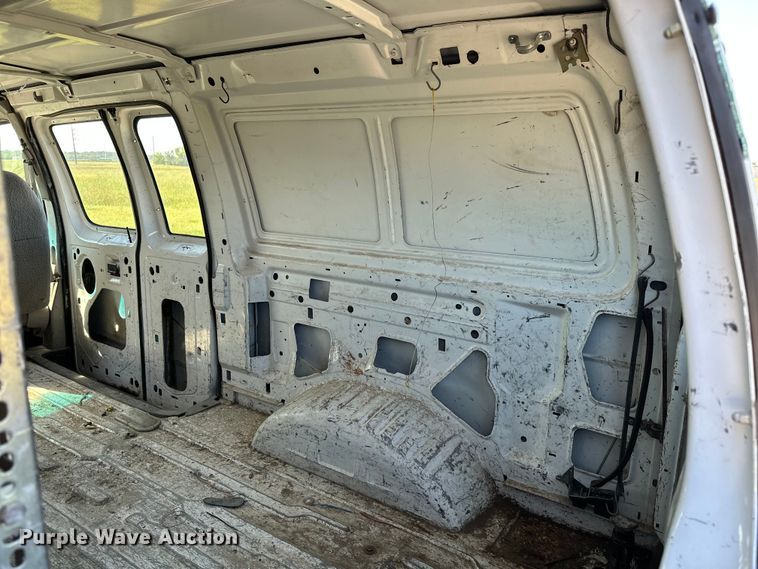 image for item ML9214 1998 Ford E250  van