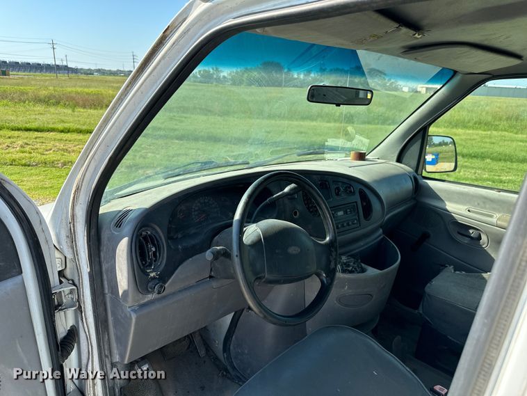 image for item ML9214 1998 Ford E250  van