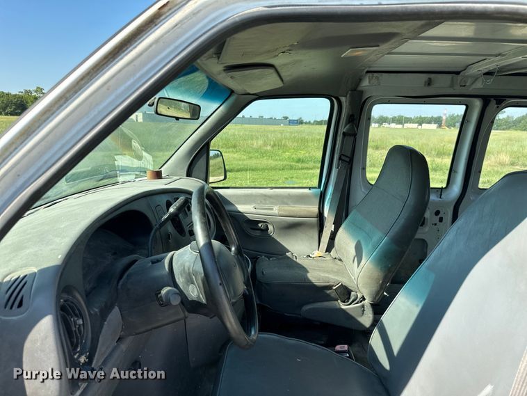 image for item ML9214 1998 Ford E250  van