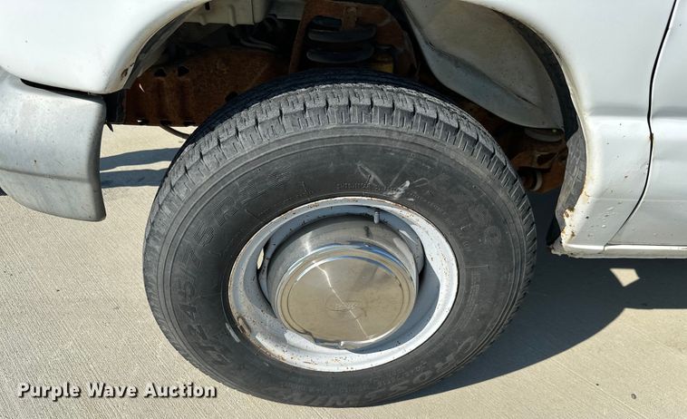 image for item ML9214 1998 Ford E250  van