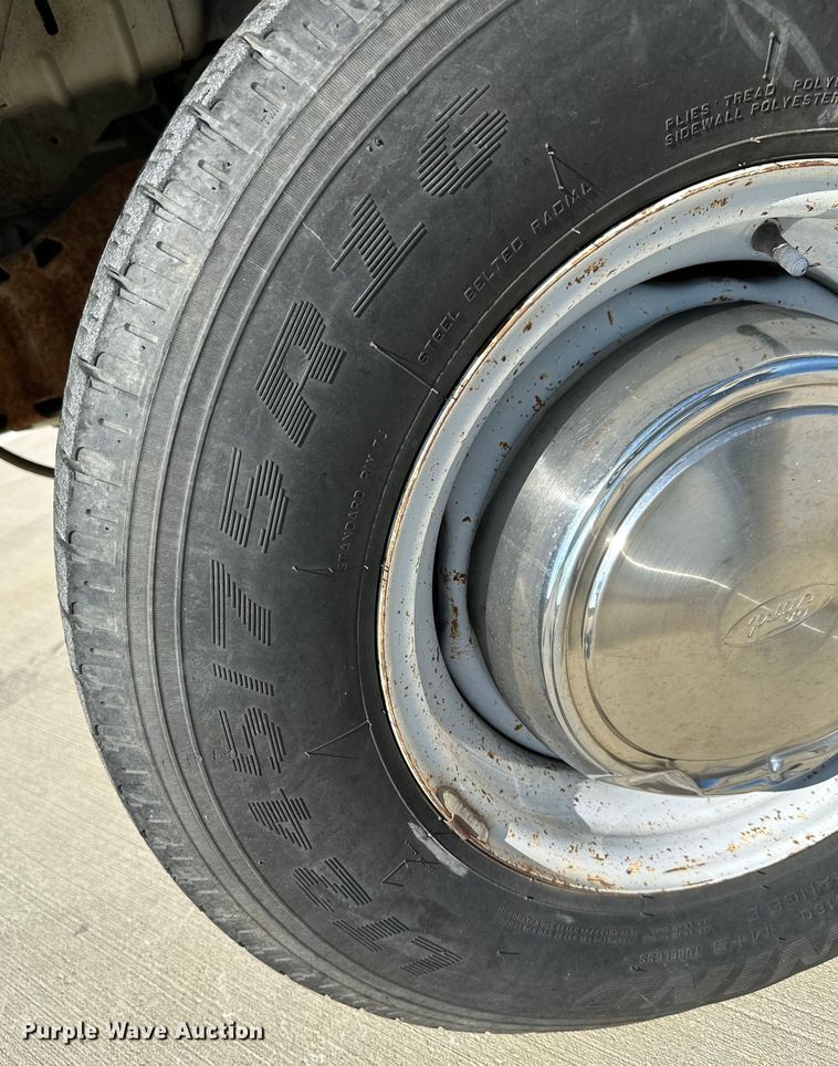 image for item ML9214 1998 Ford E250  van