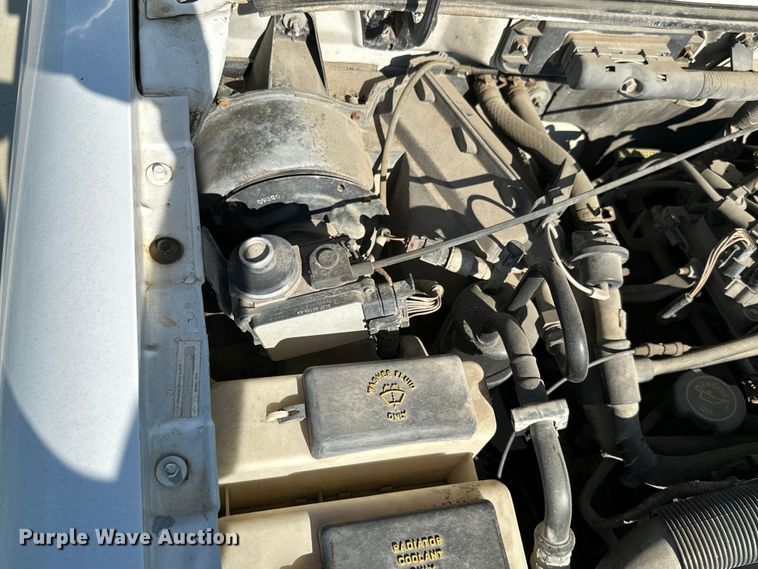 image for item ML9215 2000 Ford Ranger XLT  SuperCab pickup truck