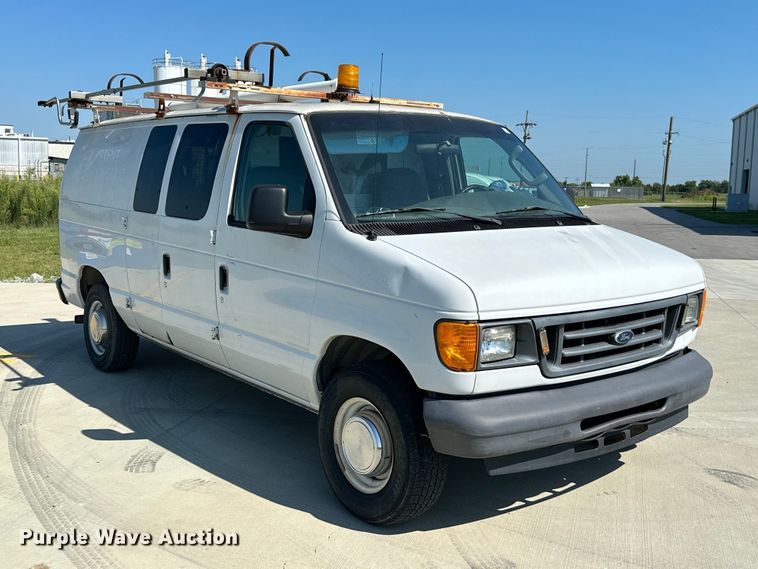 image for item ML9217 2006 Ford E250  van
