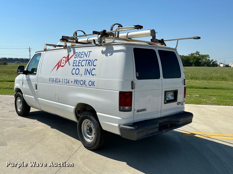 image for item ML9217 2006 Ford E250  van