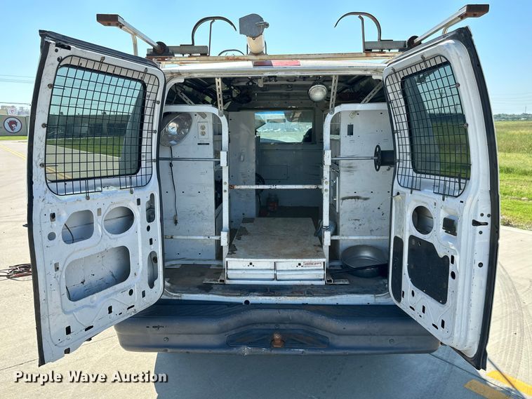 image for item ML9217 2006 Ford E250  van