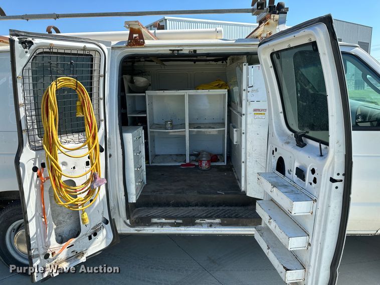 image for item ML9217 2006 Ford E250  van