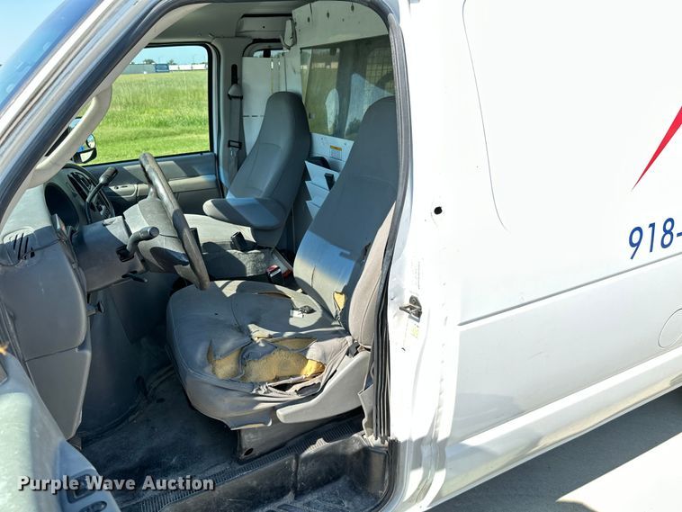 image for item ML9217 2006 Ford E250  van