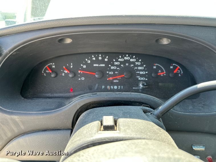 image for item ML9217 2006 Ford E250  van