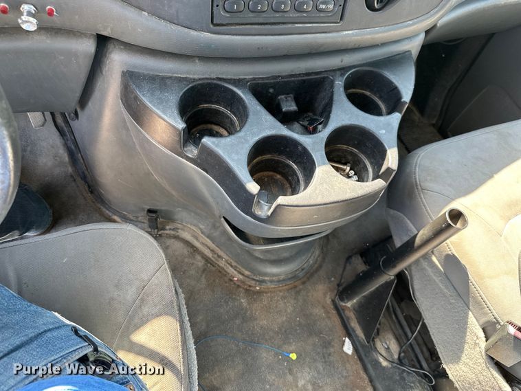 image for item ML9217 2006 Ford E250  van