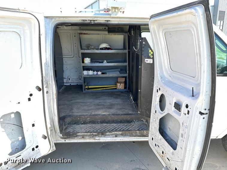 image for item ML9219 2005 Ford E250  van