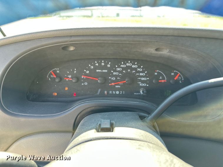 image for item ML9219 2005 Ford E250  van