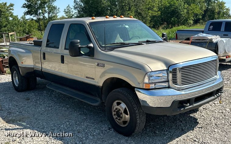 image for item ML9221 2000 Ford F350 Super Duty  pickup truck