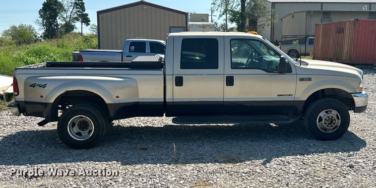 image for item ML9221 2000 Ford F350 Super Duty  pickup truck