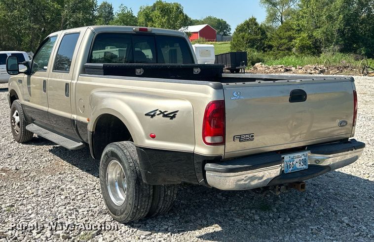 image for item ML9221 2000 Ford F350 Super Duty  pickup truck