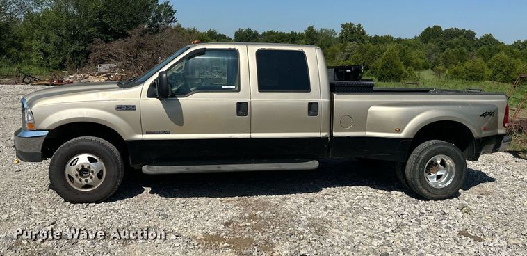 image for item ML9221 2000 Ford F350 Super Duty  pickup truck