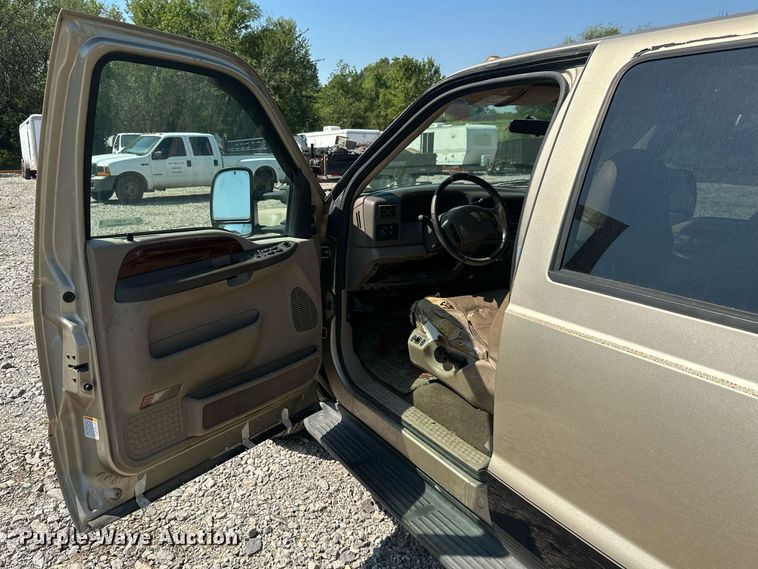 image for item ML9221 2000 Ford F350 Super Duty  pickup truck