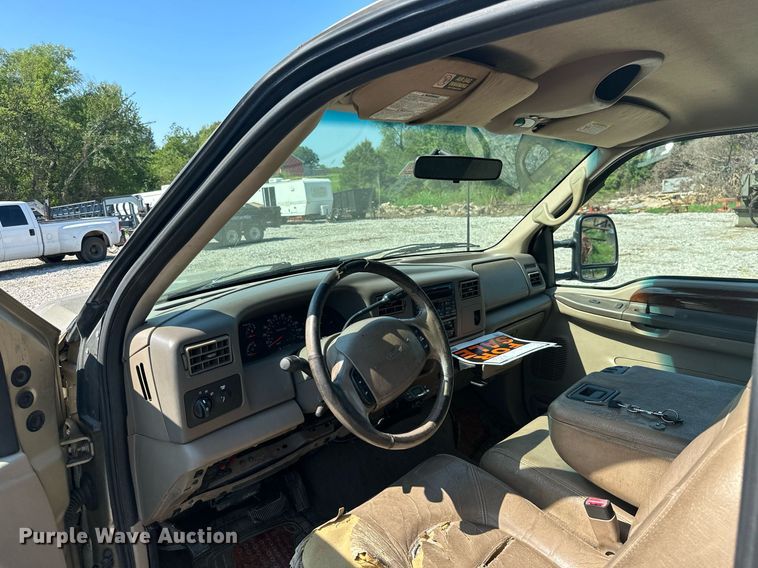 image for item ML9221 2000 Ford F350 Super Duty  pickup truck