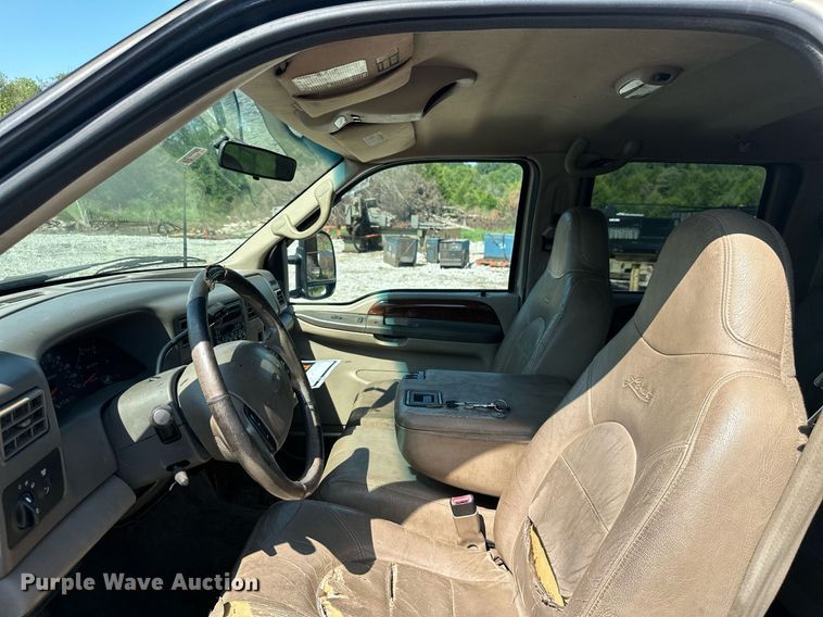 image for item ML9221 2000 Ford F350 Super Duty  pickup truck