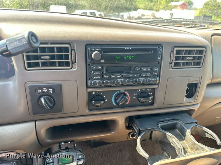 image for item ML9221 2000 Ford F350 Super Duty  pickup truck