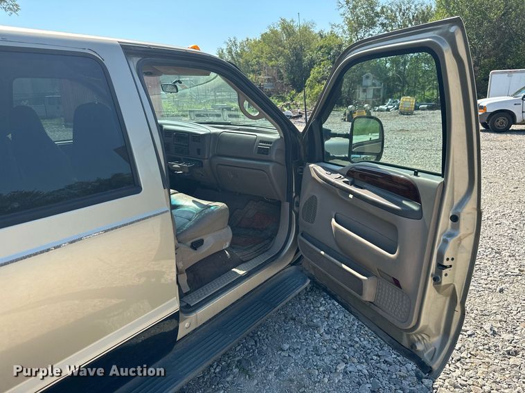 image for item ML9221 2000 Ford F350 Super Duty  pickup truck