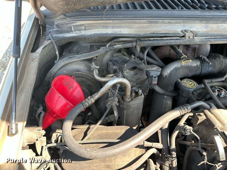 image for item ML9221 2000 Ford F350 Super Duty  pickup truck