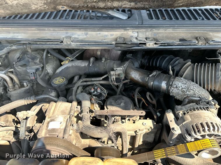 image for item ML9221 2000 Ford F350 Super Duty  pickup truck