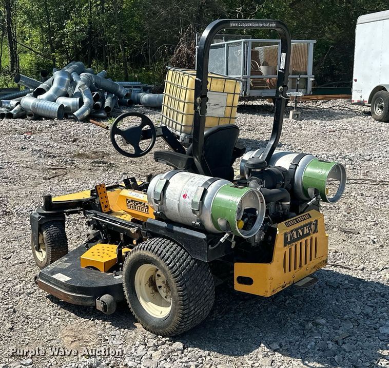 image for item ML9232 2009 Cub Cadet Tank S7237  lawn mower