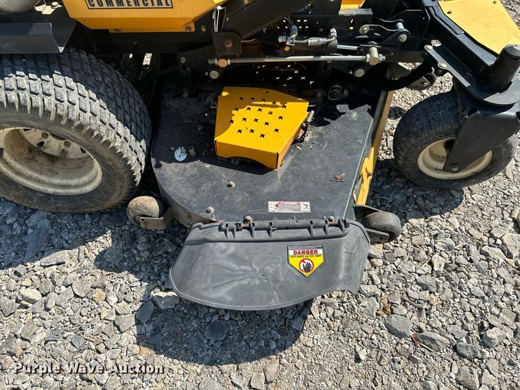 image for item ML9232 2009 Cub Cadet Tank S7237  lawn mower