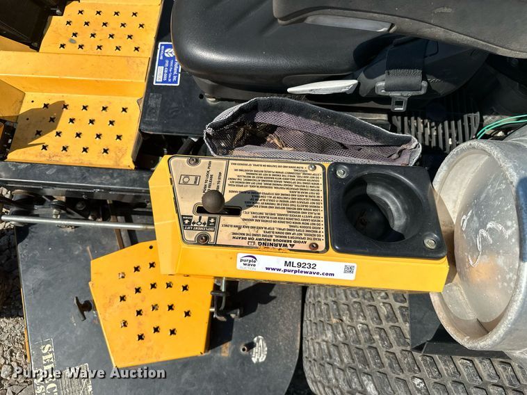 image for item ML9232 2009 Cub Cadet Tank S7237  lawn mower