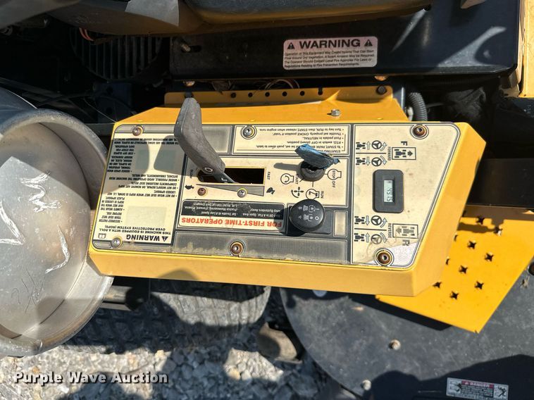 image for item ML9232 2009 Cub Cadet Tank S7237  lawn mower