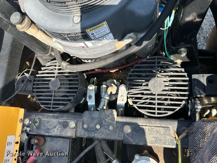 image for item ML9232 2009 Cub Cadet Tank S7237  lawn mower