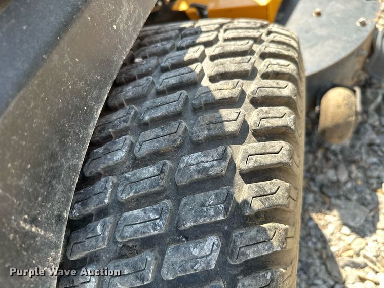 image for item ML9232 2009 Cub Cadet Tank S7237  lawn mower