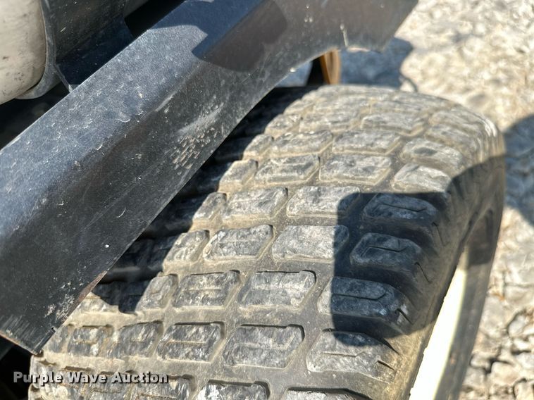 image for item ML9232 2009 Cub Cadet Tank S7237  lawn mower